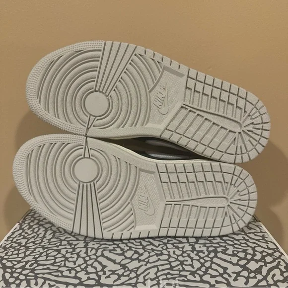 Nike Air Jordan 1 Retro Low OG 'Black Cement' CZ0775-001 Women’s Size 5.5 - Picture 5 of 5